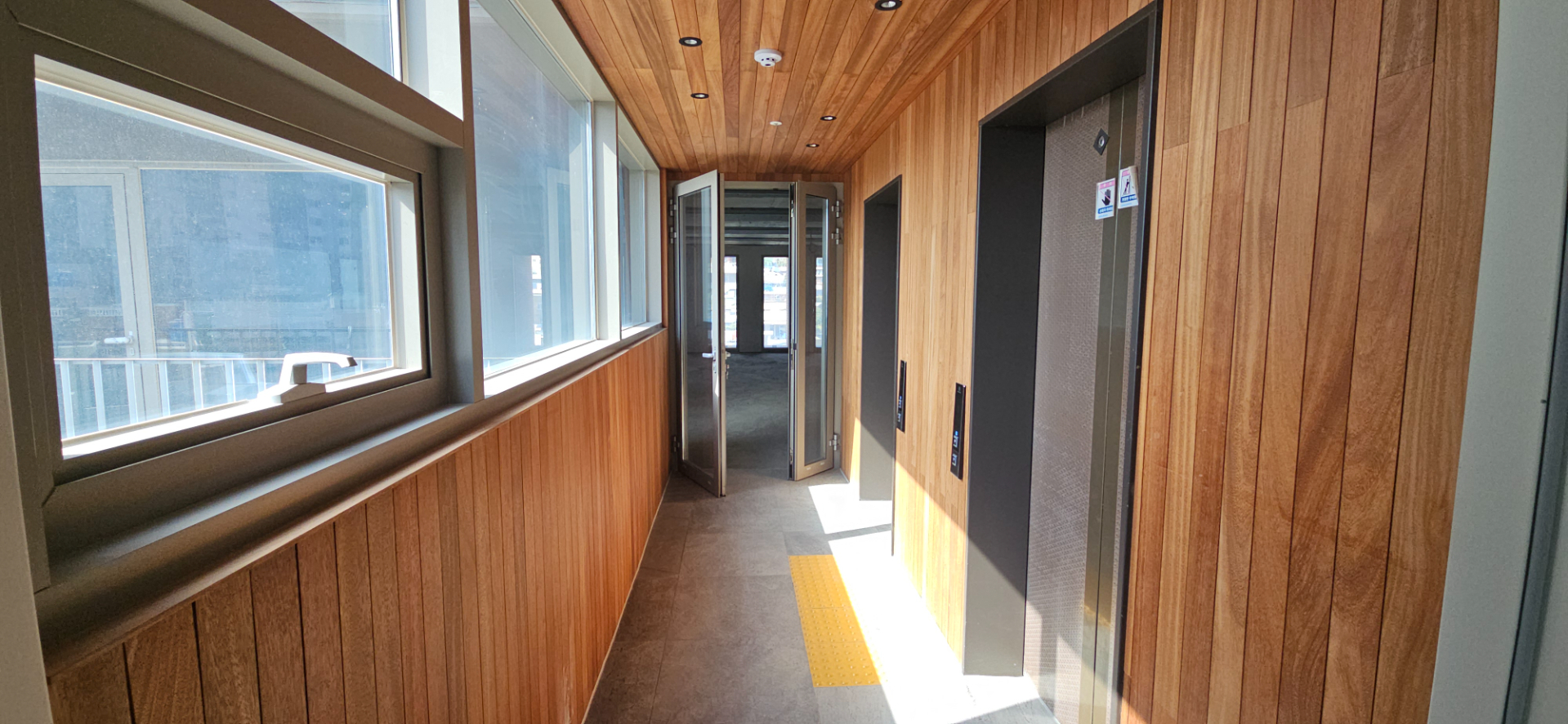 부산광역시 남구 대연동 사무실 썸네일 2