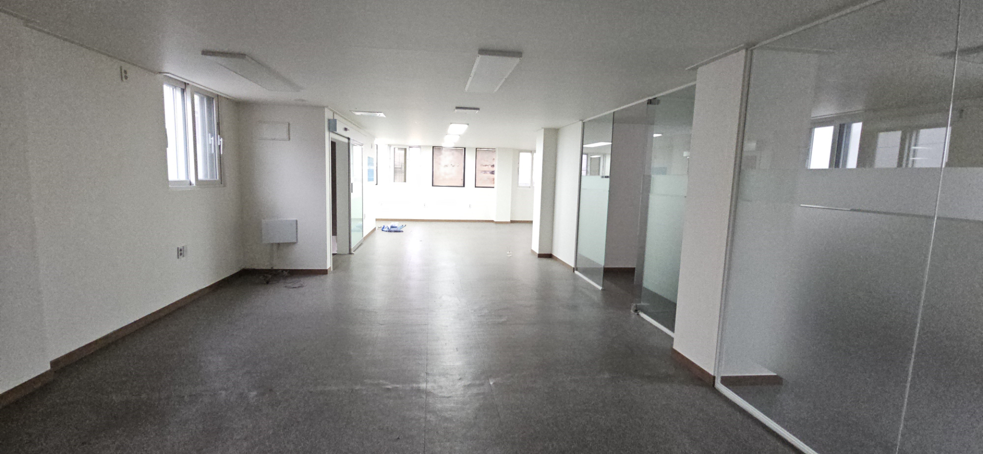 사무실 · 거제동 사진 1