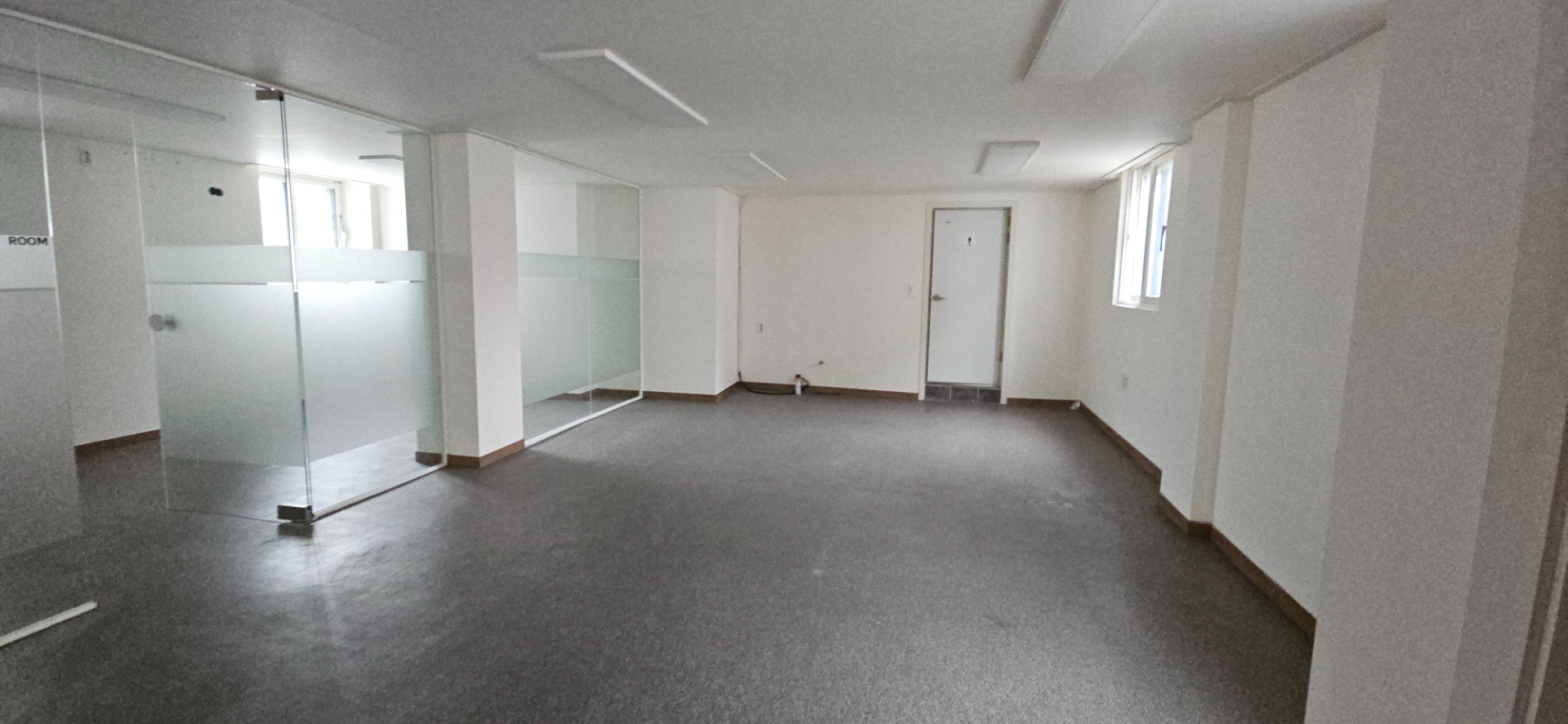 사무실 · 거제동 사진 4