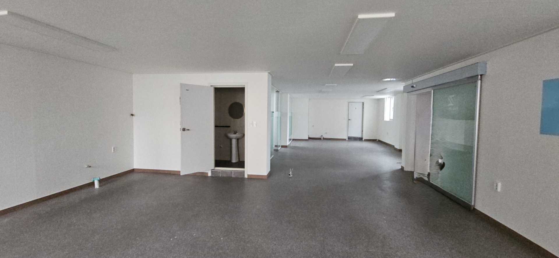 사무실 · 거제동 사진 2