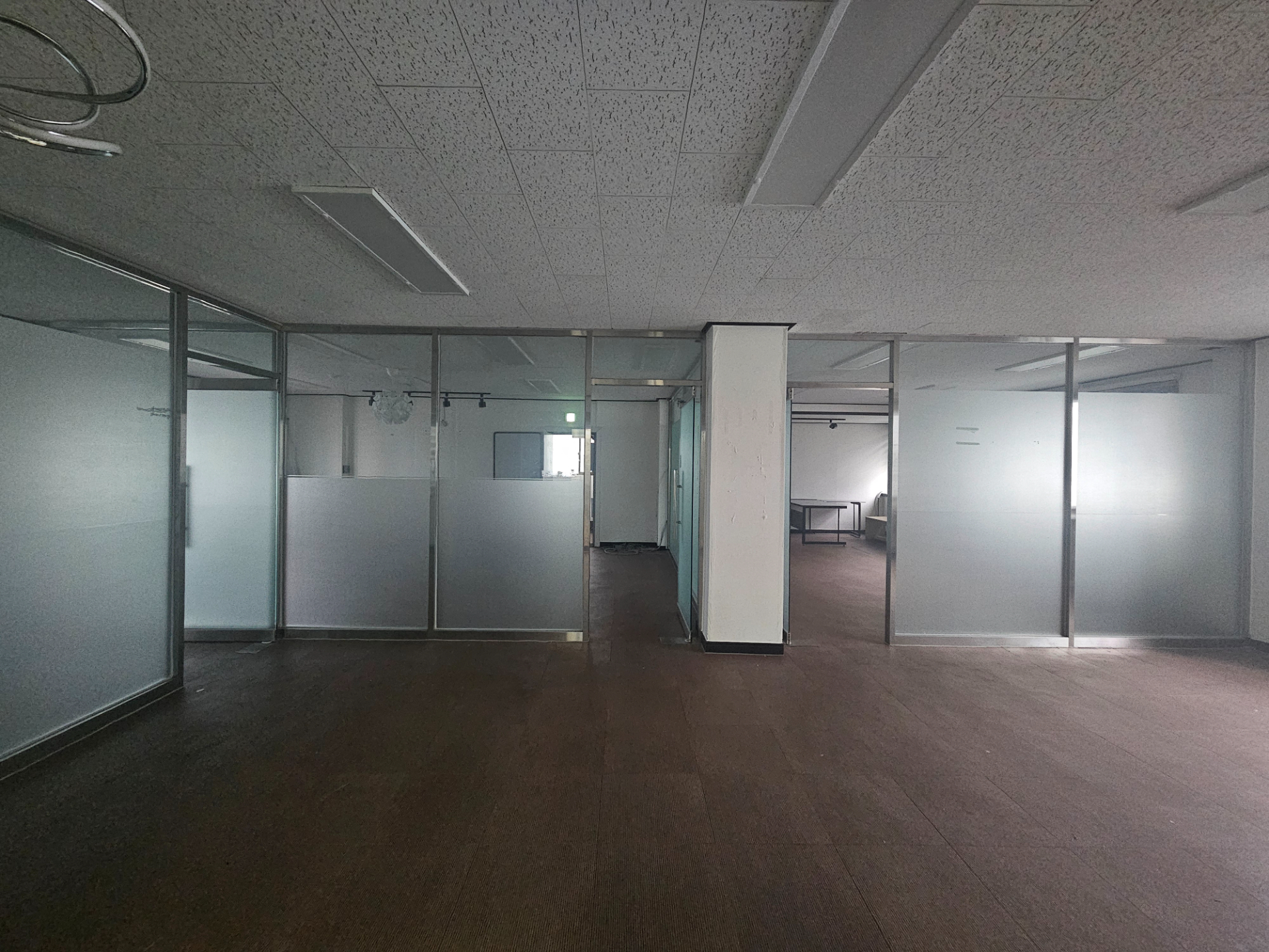 부산광역시 동구 초량동 사무실 - 1