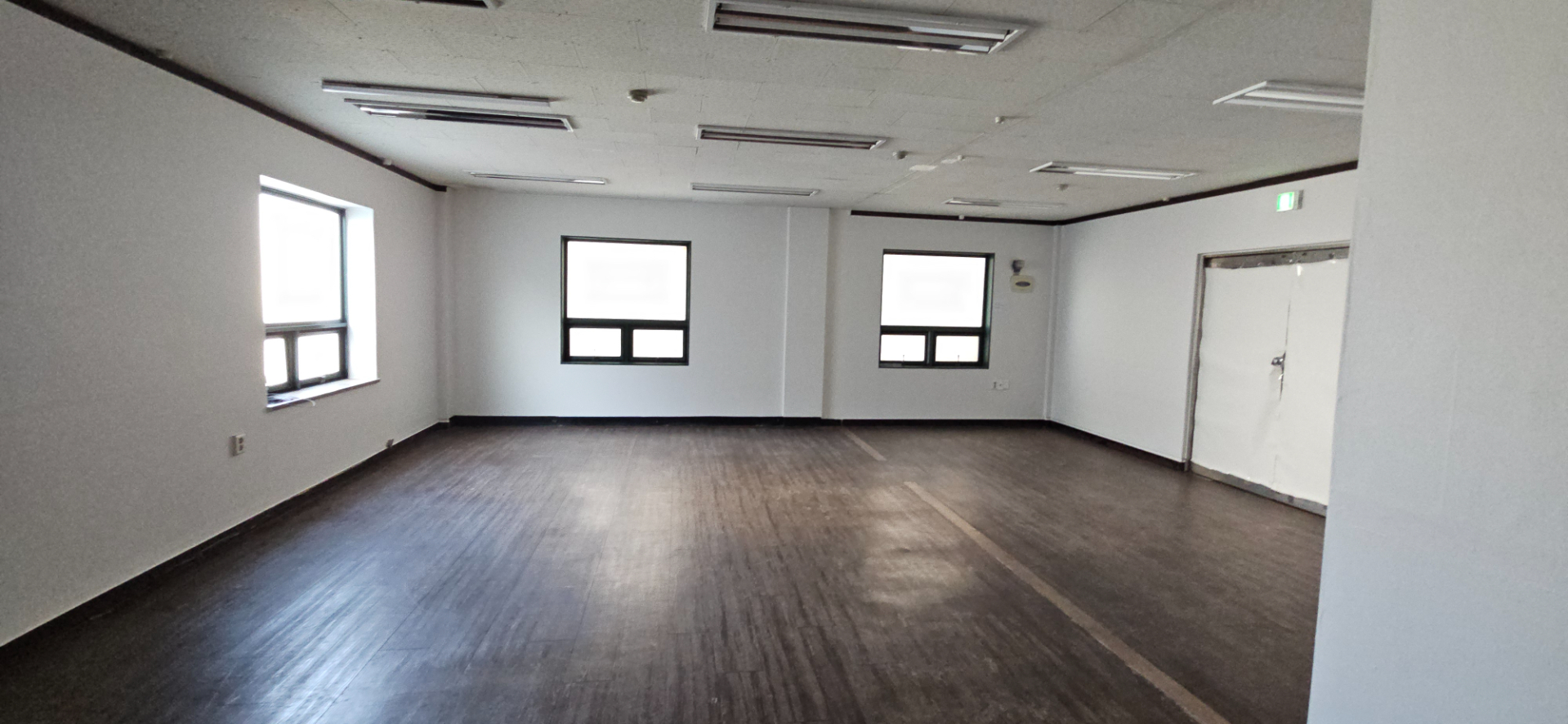 부산광역시 동래구 수안동 사무실 썸네일 6