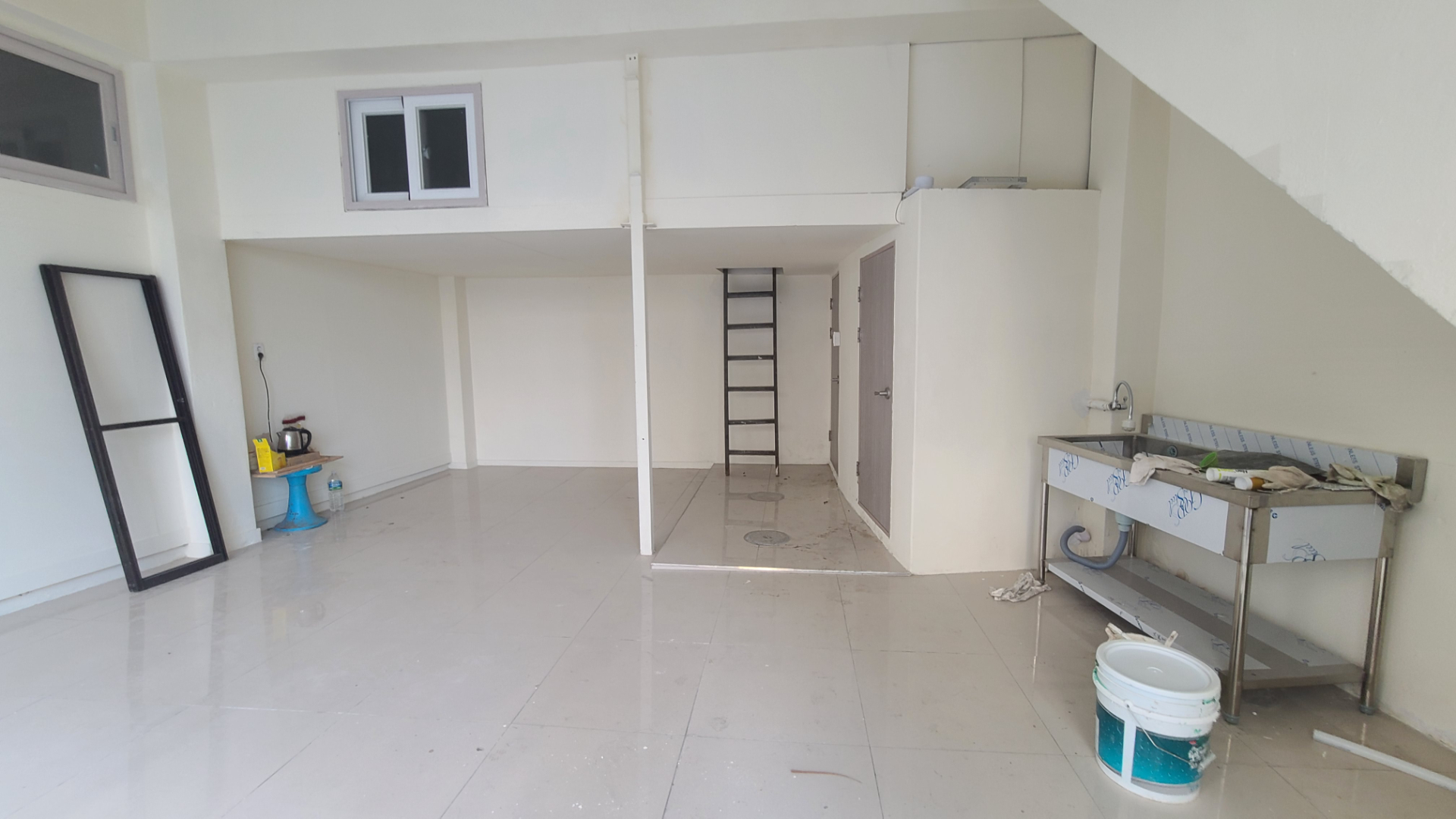 부산광역시 부산진구 부전동 상가 - 1