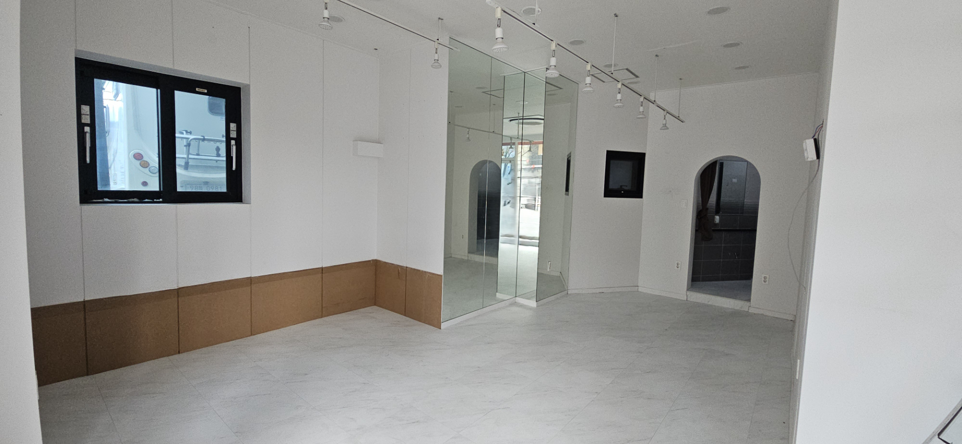 부산광역시 연제구 연산동 상가 썸네일 2