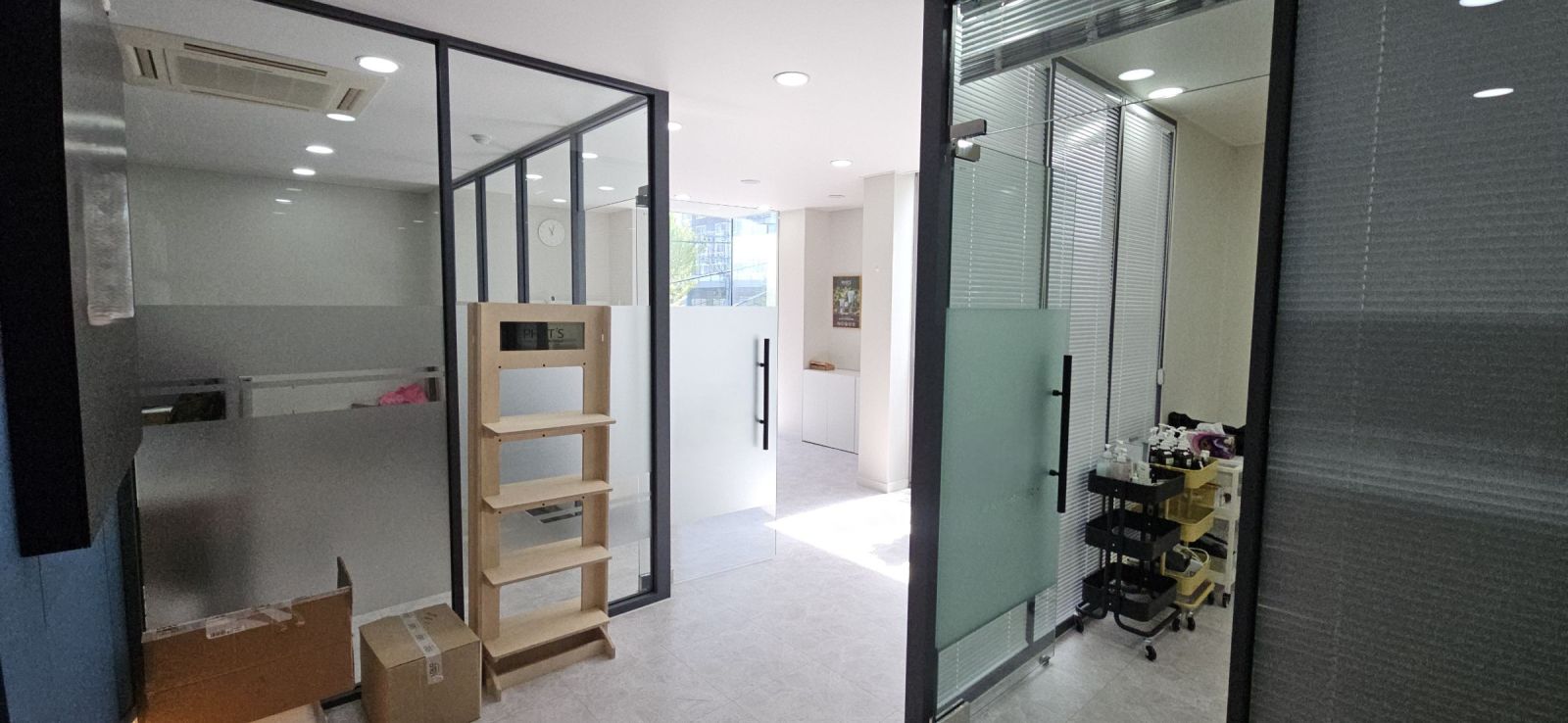 부산광역시 연제구 연산동 사무실 - 1