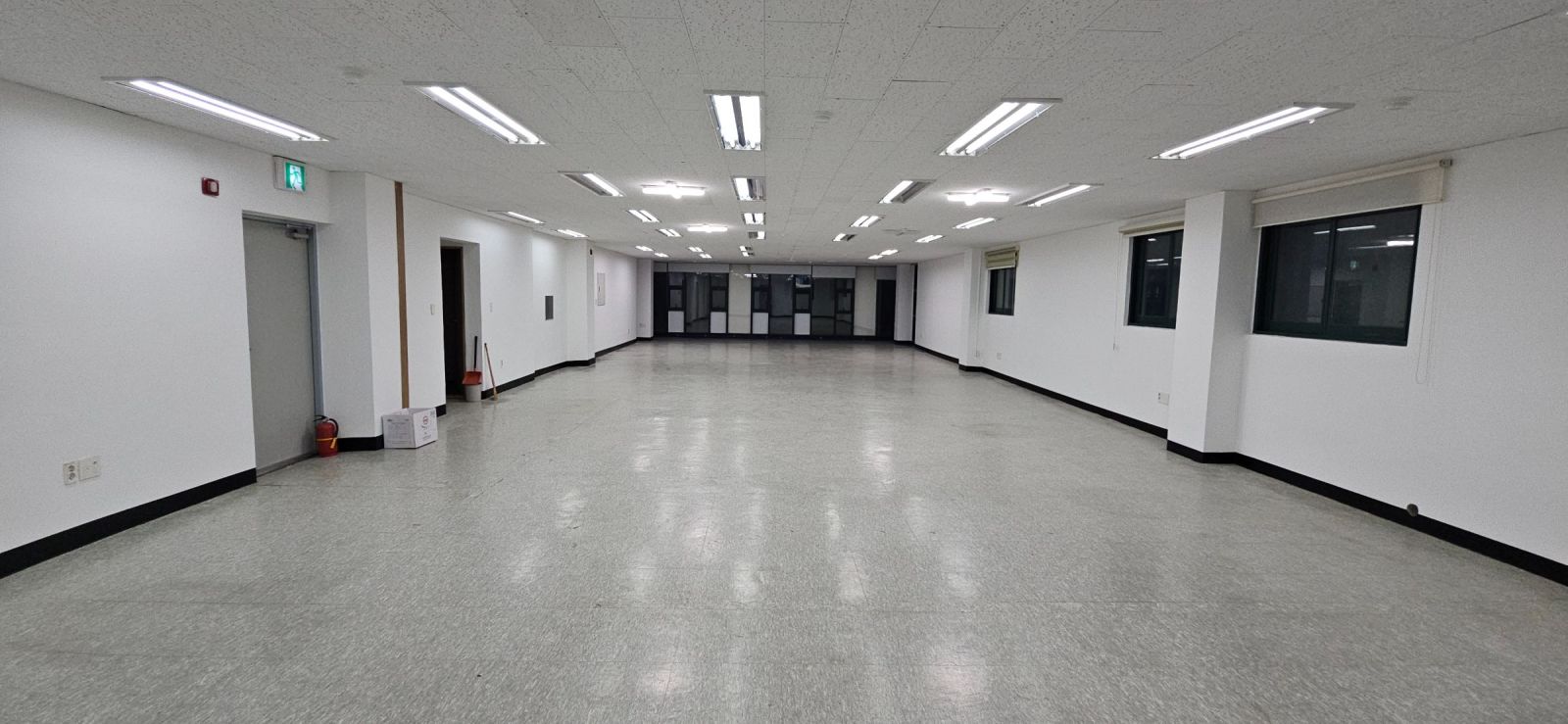 부산광역시 연제구 연산동 사무실 - 1