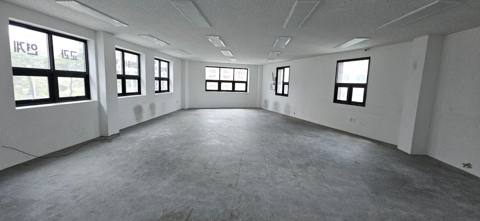 부산광역시 연제구 연산동 사무실 - 1