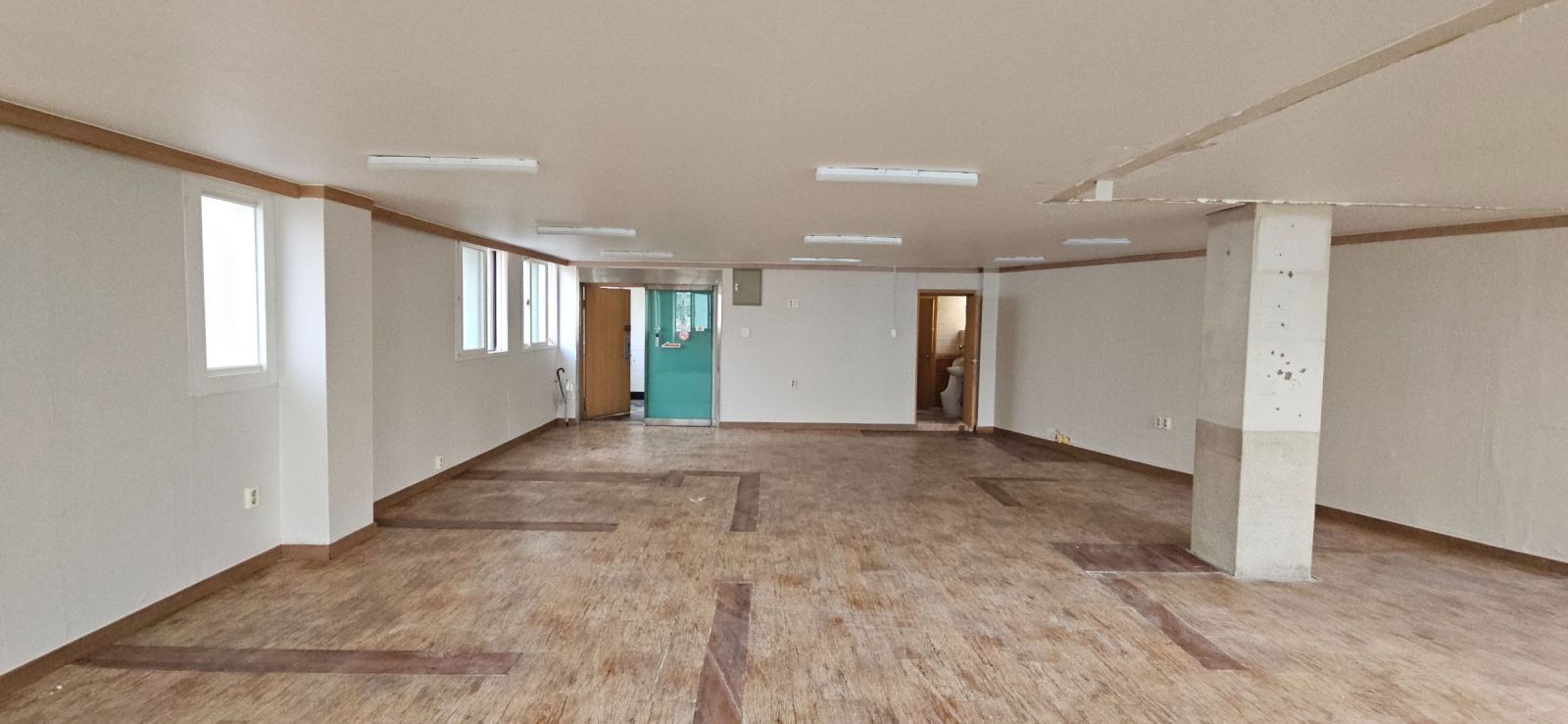 부산광역시 동래구 수안동 사무실 썸네일 4