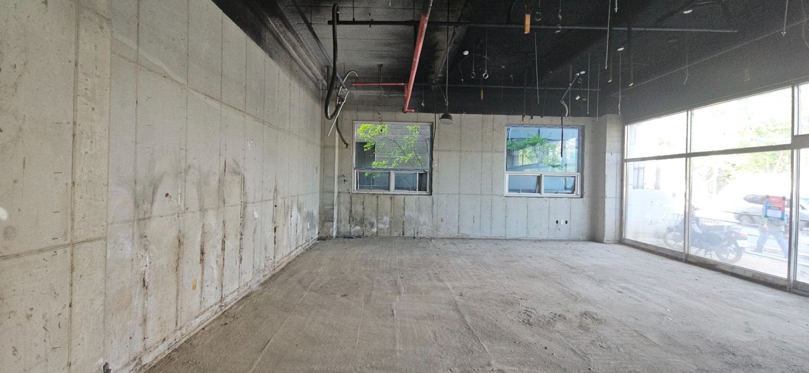 부산광역시 동래구 명륜동 상가 - 1