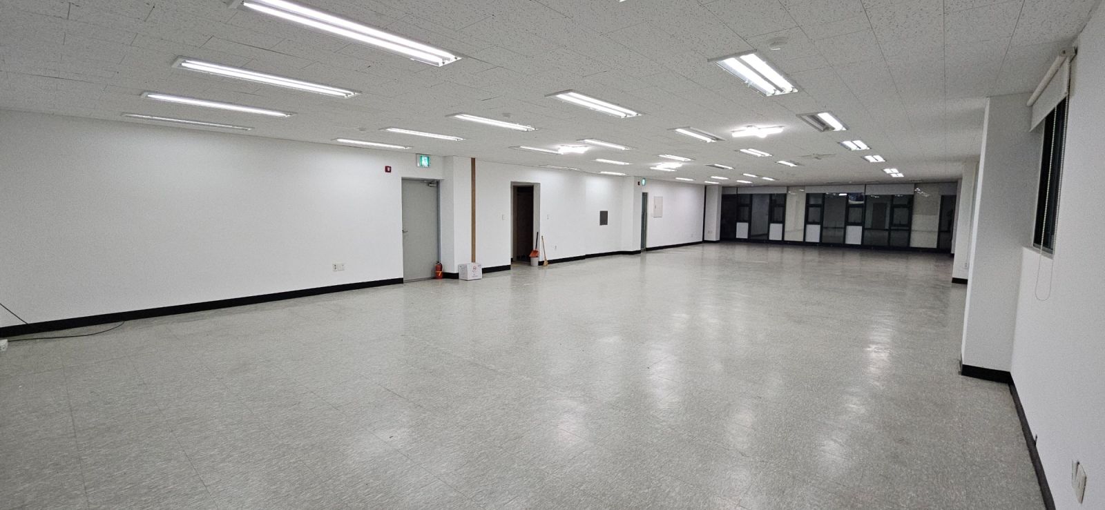 부산광역시 연제구 연산동 사무실 썸네일 3