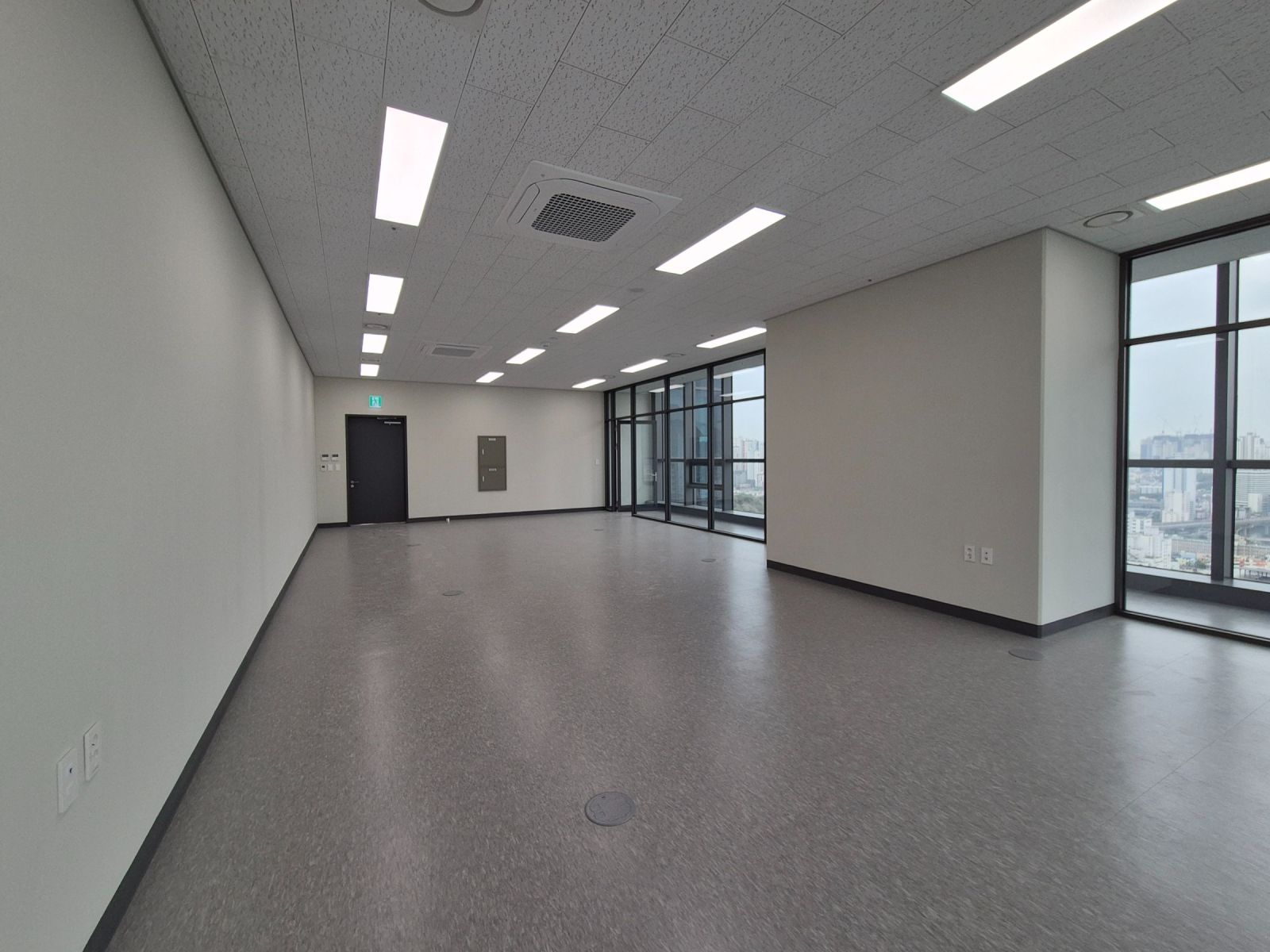 부산광역시 남구 문현동 상가 썸네일 5