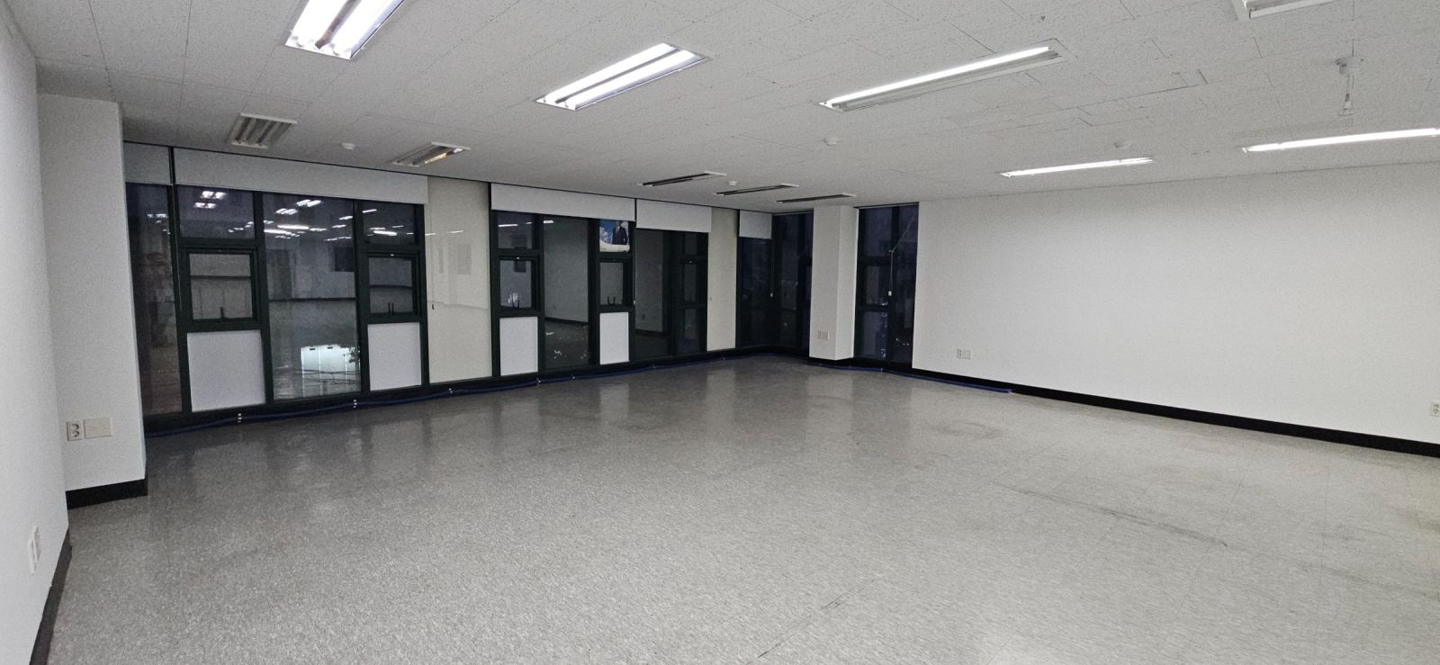 부산광역시 연제구 연산동 사무실 썸네일 4