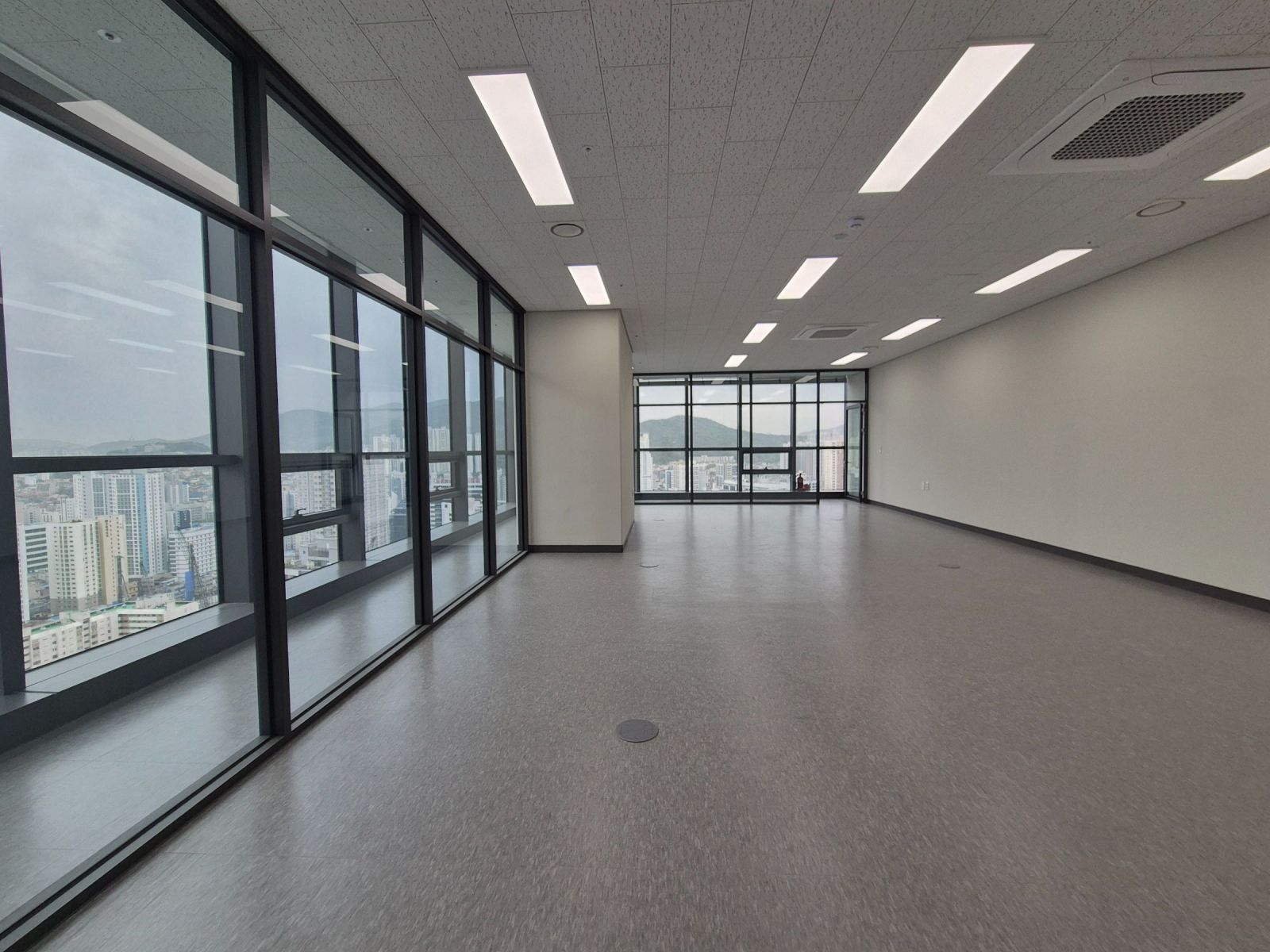 부산광역시 남구 문현동 상가 썸네일 3