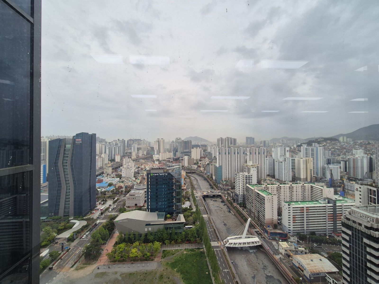 부산광역시 남구 문현동 상가 썸네일 6