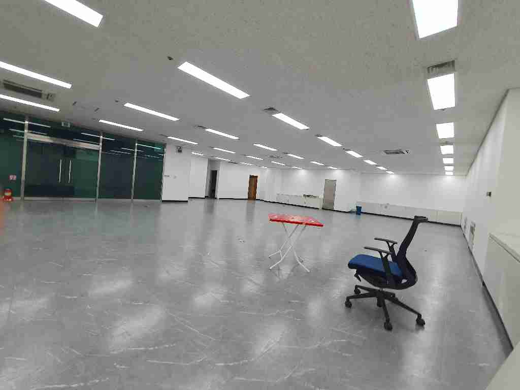 부산광역시 연제구 연산동 사무실 - 1