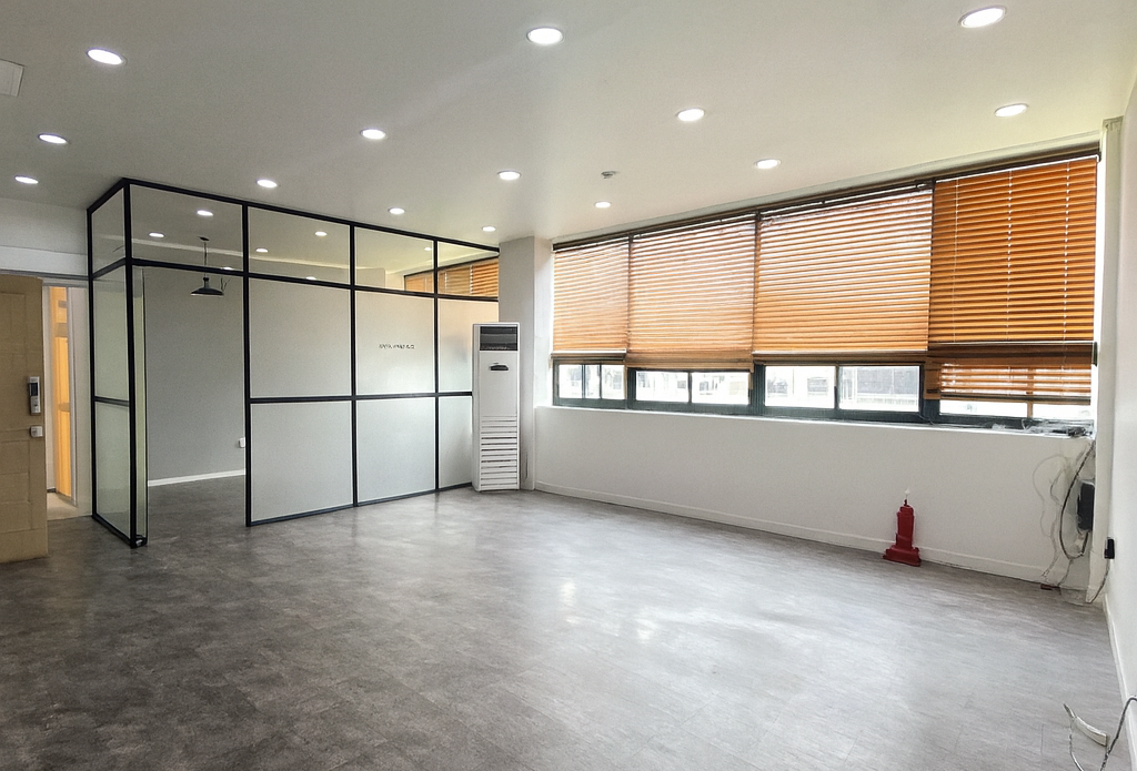 부산광역시 부산진구 전포동 사무실 - 1