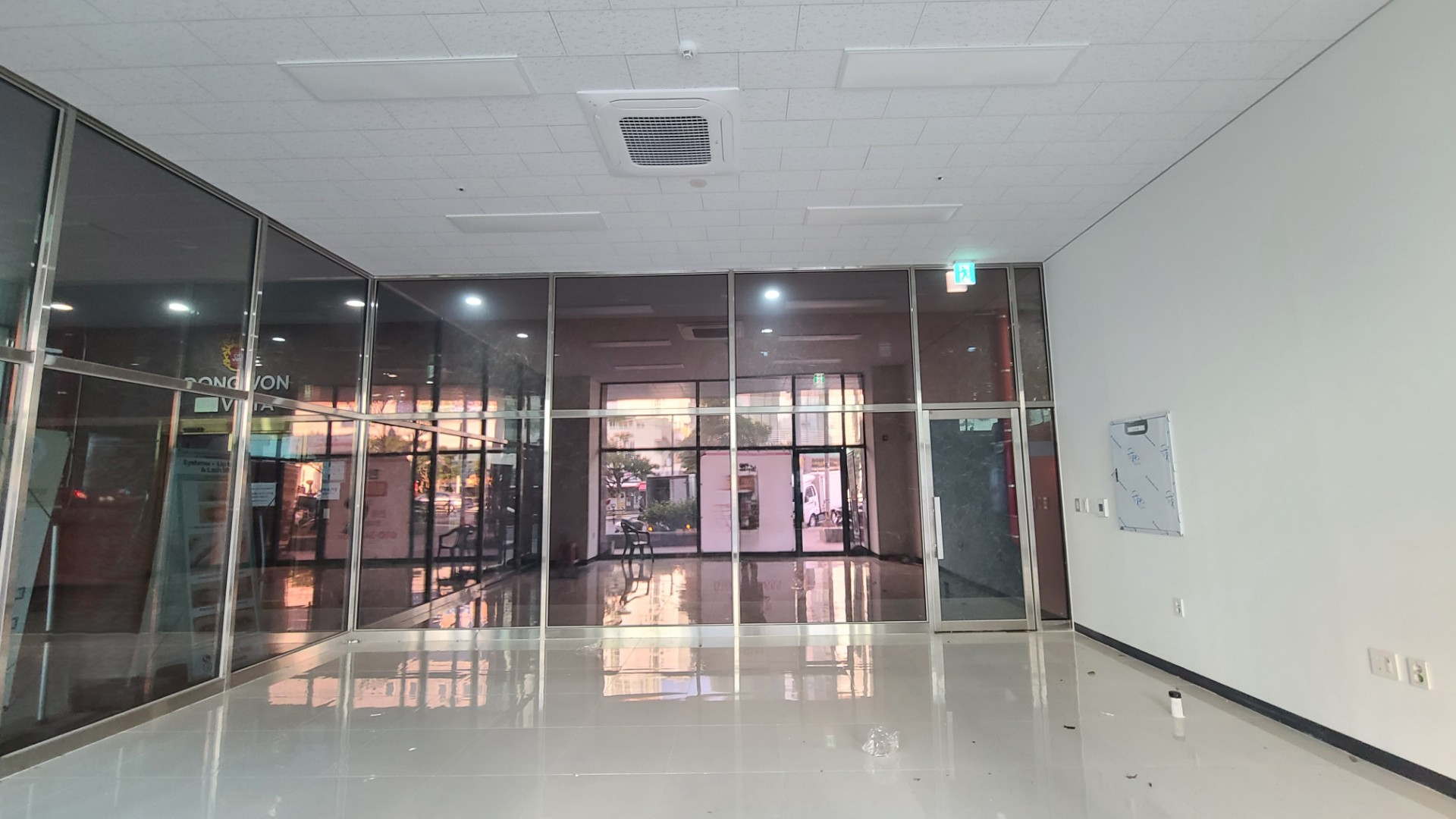 부산광역시 부산진구 부전동 상가 - 1